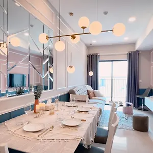Tommy Homes In Soho District 1 Apartment